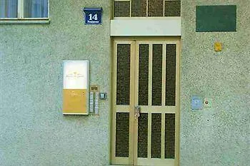 Dr. Geissler 3* Відень